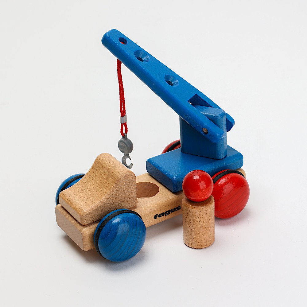 FA-16 ミニシリーズ レッカー車:人形は着脱可能です