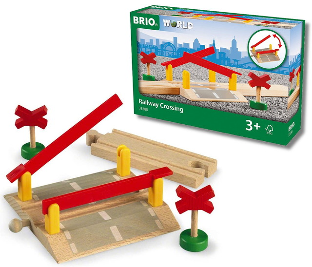 【送料無料】　踏切　BRIO　ブリオ　33388　木製レール　木のおもちゃ