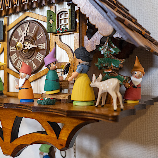 Q1101S/9W 鳩時計・白雪姫(電池式・壁白):