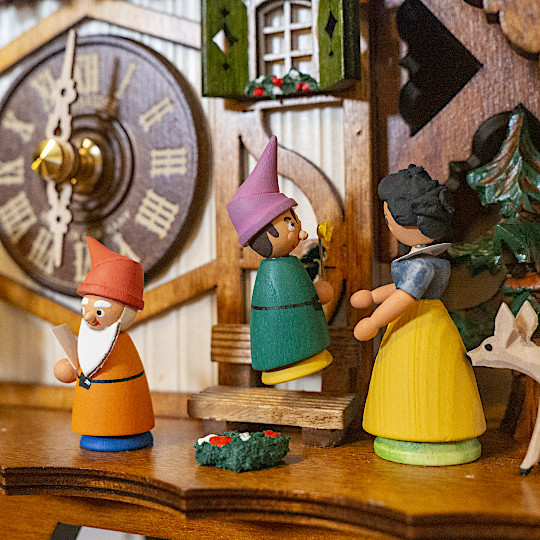 Q1101S/9W 鳩時計・白雪姫(電池式・壁白):