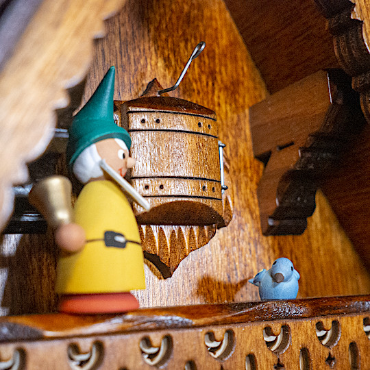 Q1101S/9W 鳩時計・白雪姫(電池式・壁白):