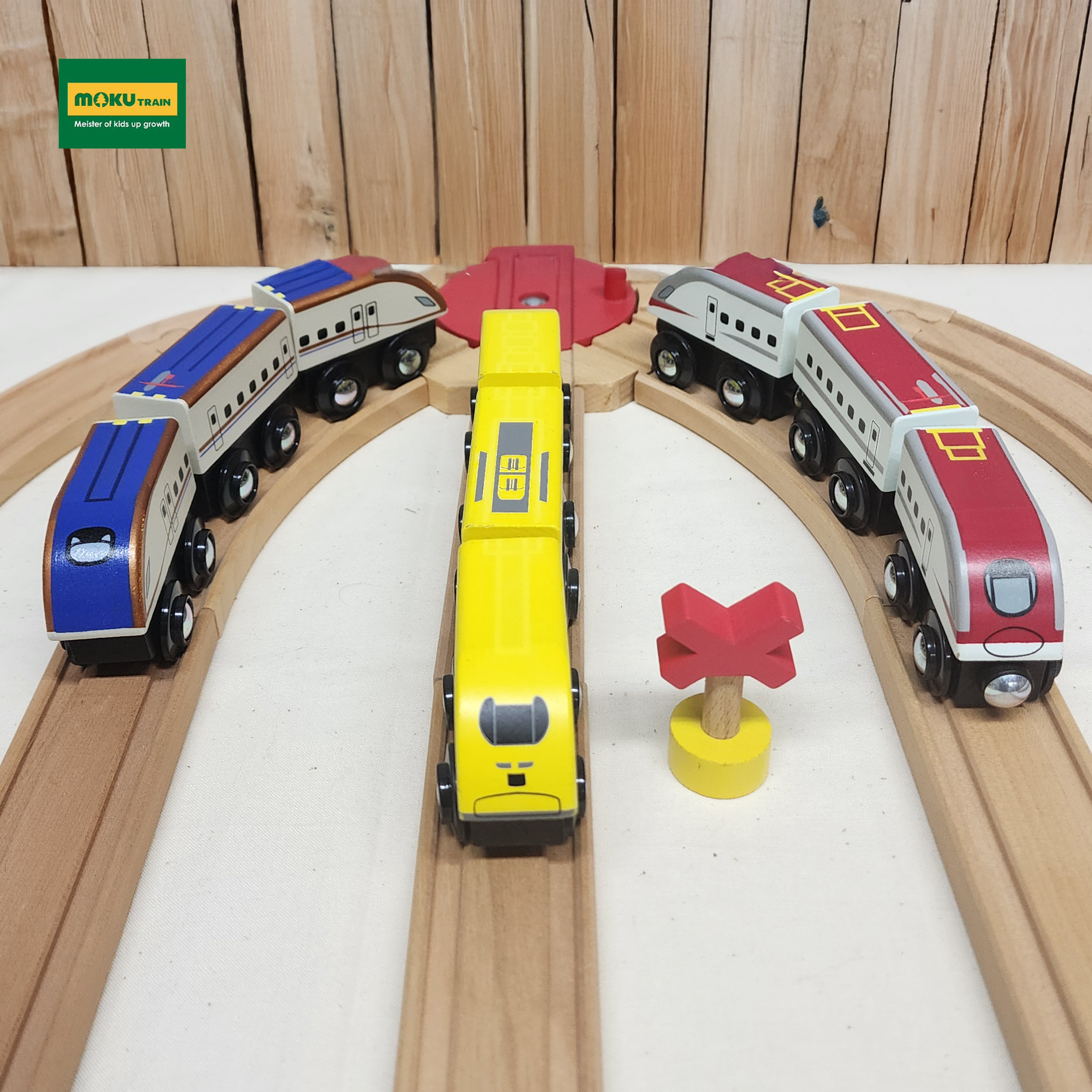 【モクトレイン】 mokuTRAIN 新幹線 電車 木のおもちゃ 手ころ 3歳以上 おうち時間 親子時間 ごっこ遊び 子供 木製玩具 知育玩具 木製レール 木のおもちゃ キッズ 3歳 4歳 5歳 6歳 鉄道 ふみきり