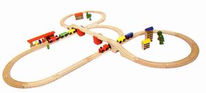 汽車セット 大きな街 【ミッキィ社 ミッキー MICKI 木製レール 木のおもちゃ 男の子　おもちゃ　誕生日　2歳3歳　出産祝い 木製 レール 汽車　】